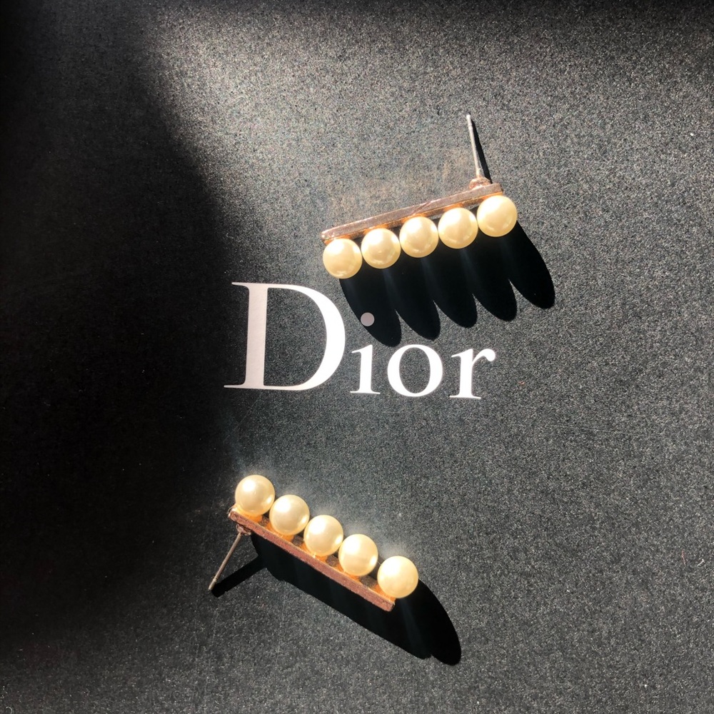 💰$7 WHEN BUNDLE💰 5-PEARLS EARRINGS